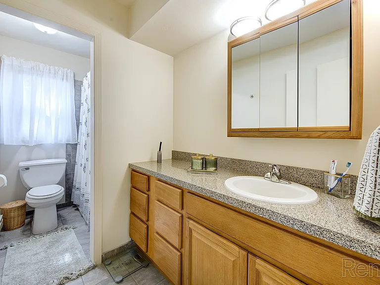 Olde Forge East Apartments & Townhomes — Photo 19