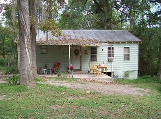 86 Stallion St, Pointblank, TX 77364