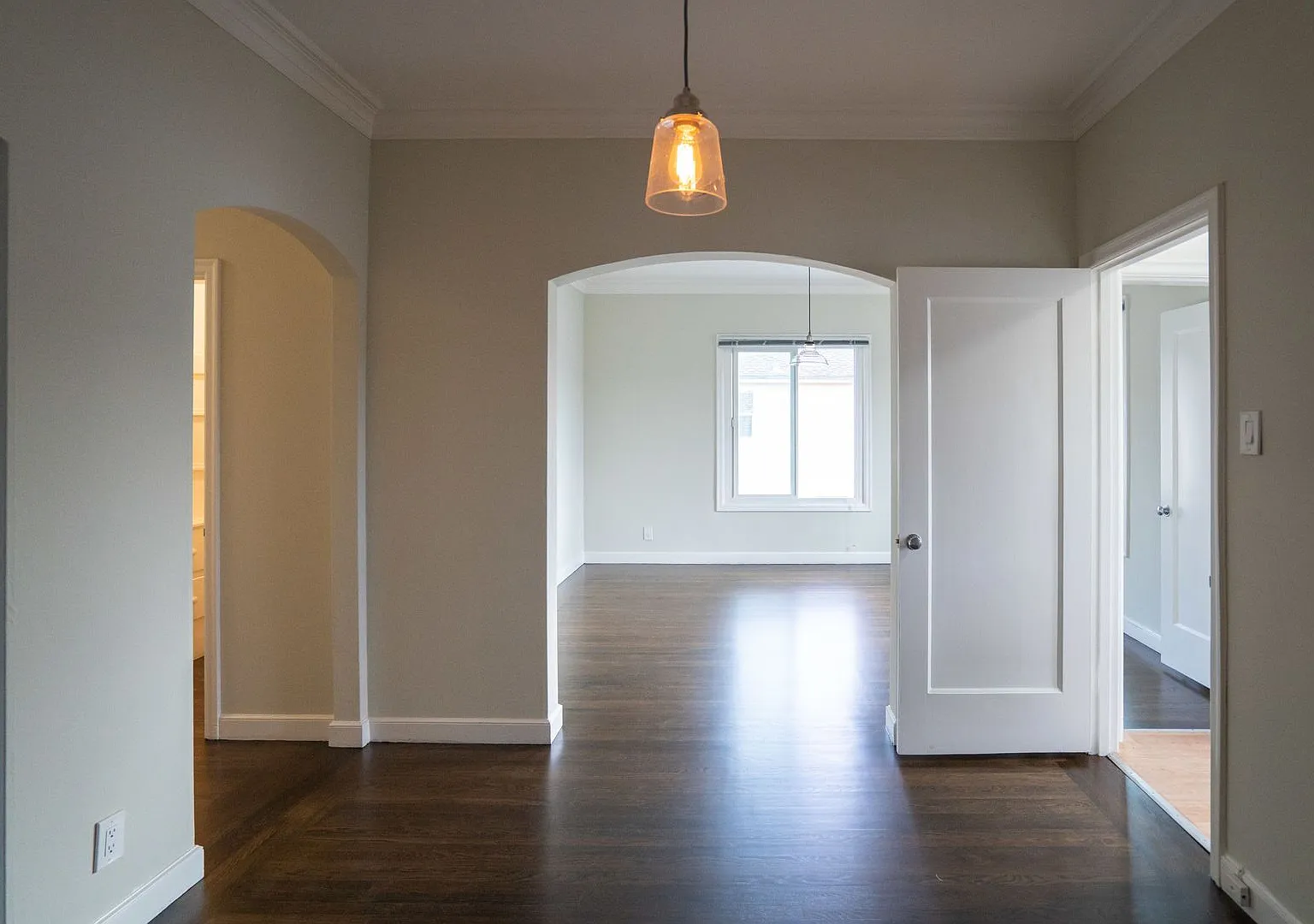103 to 109 Dartmouth Rd. — Photo 2
