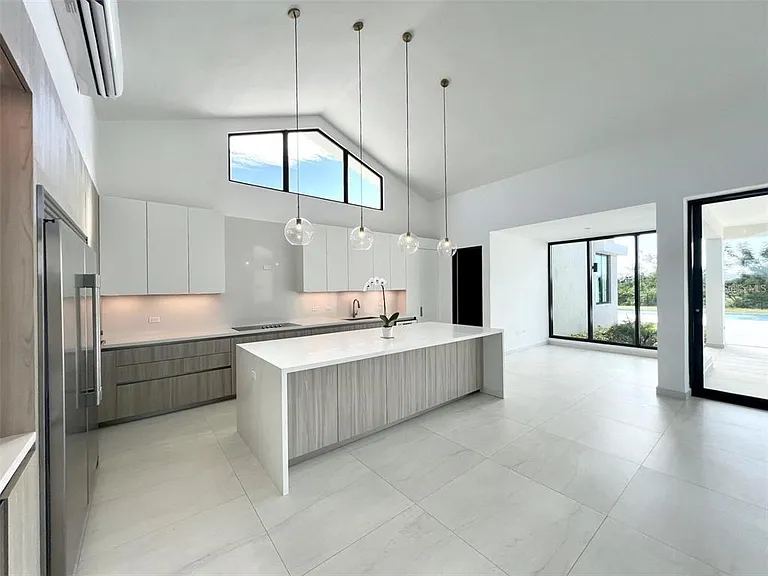 939 Isla Norte — Photo 3