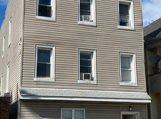 462 Compton Ave, Perth Amboy, NJ 08861