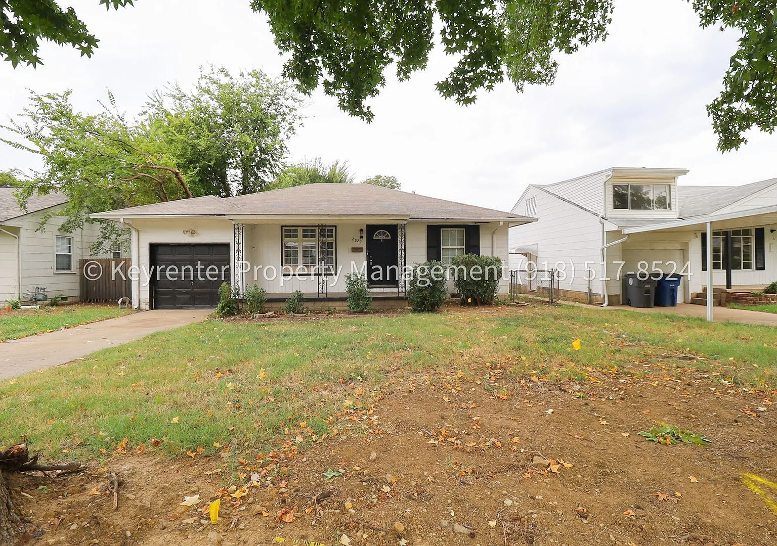 Charming 3-Bed Tulsa Home with Hardwood Floors & Fully Fenced Yard — Photo 2