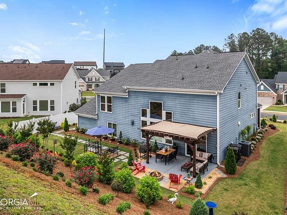 2nd image of 4927 Creekside Ln
