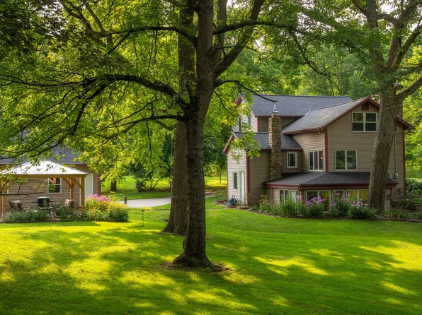 122 Fremont St, Middleville, MI 49333