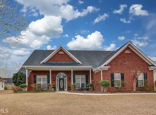 1444 Abbie Kilgore Way, Loganville, GA