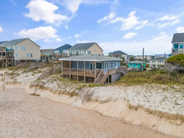 522 N Shore Drive, Surf City, NC 28445