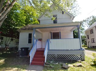 904 Work Dr, Akron, OH 44320