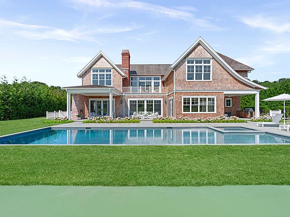 3rd image of 450 Seven Ponds Towd Rd