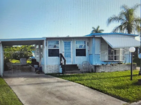 11130 Bombay Ln, Fort Myers, FL 33908