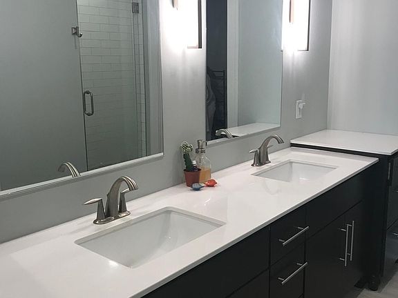 4th image of 25 Starbuck Dr #310