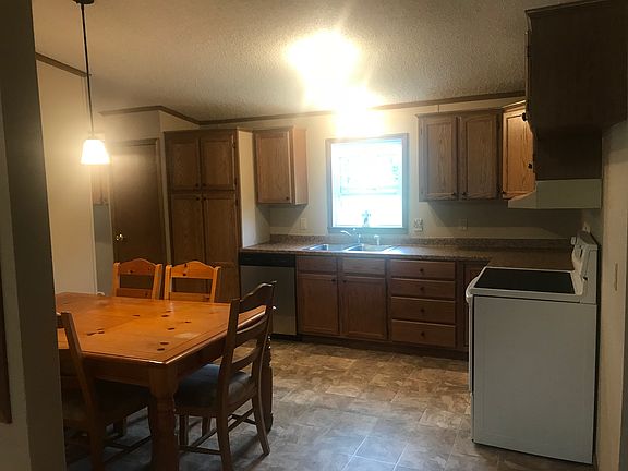 4th image of 719 E Highland Ave