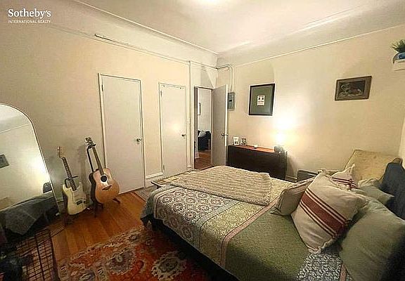 5th image of 412 W End Ave APT 2F