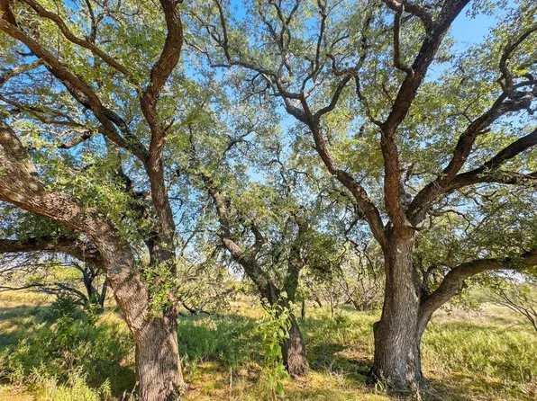 15 16th Pr #4212, Evant, TX 76525