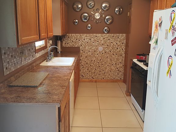 3rd image of 1280 Sherwood Ave