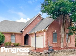1225 Cordova Green Dr, Cordova, TN 38018