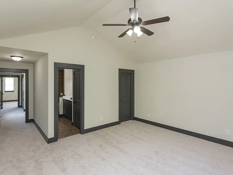 140 Shiaway Ct — Photo 6