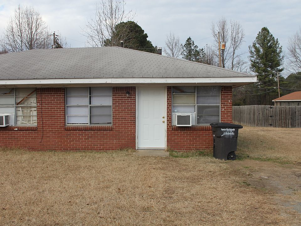 1st image of 1406 Plummer Dr