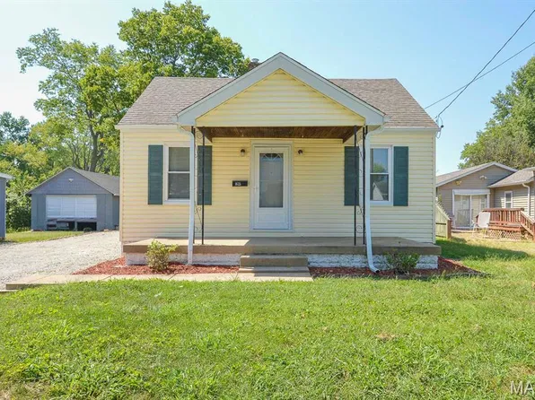 1621 Schobert Dr, Swansea, IL 62226