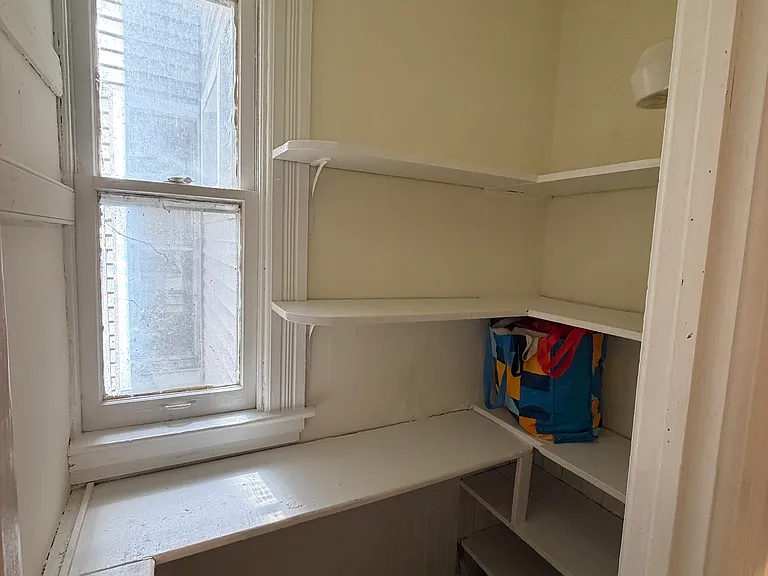 53 Oakwood Ave #A — Photo 11