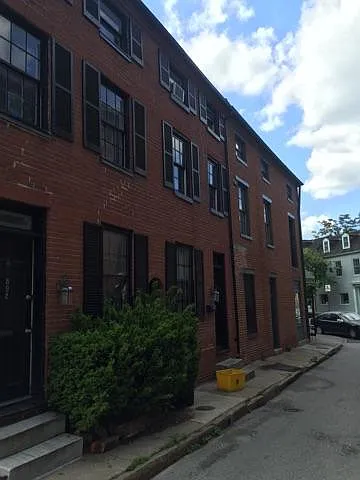 892 Tyson St — Photo 1
