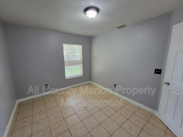 710 NE 26th St — Photo 11