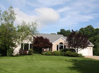 1149 Wickford Dr, Kalamazoo, MI 49009