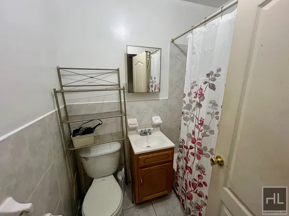 299 Hart Street image 6 of 7