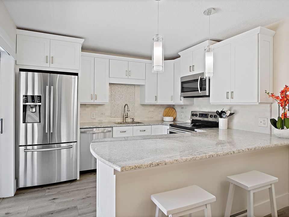 1st image of 6165 SE Riverboat Drive #1019