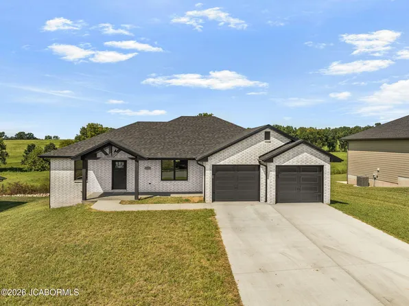 5717 Summerbrook Dr, Jefferson City, MO 65109
