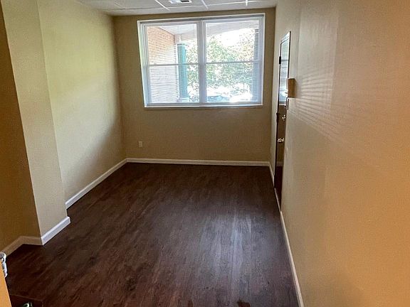 4th image of 1130 Dickinson St Floor 1