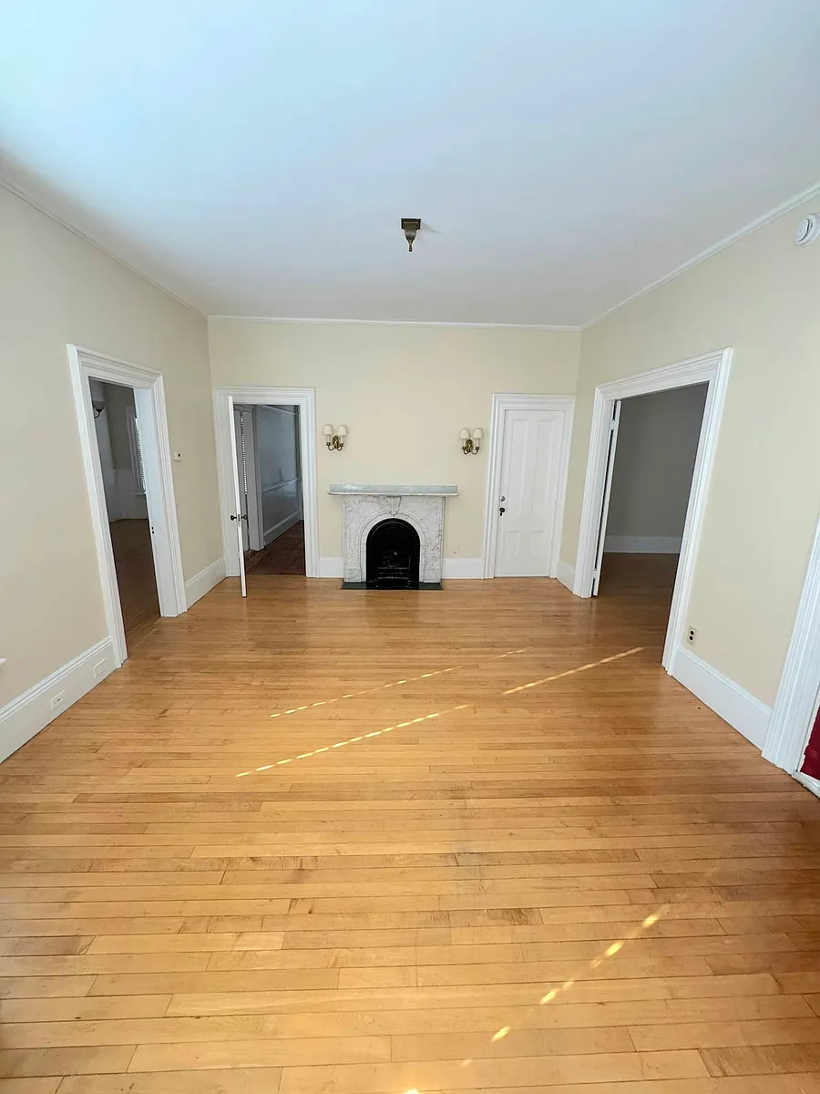 Living Room - 6 Webster St #D