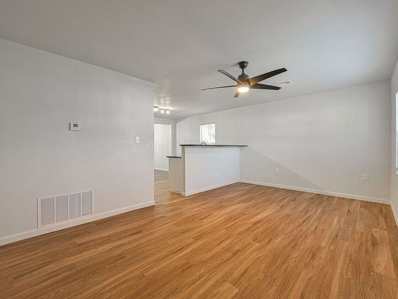3rd image of 3732 NW 26th St