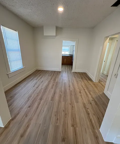 4204 N 29th St — Photo 3