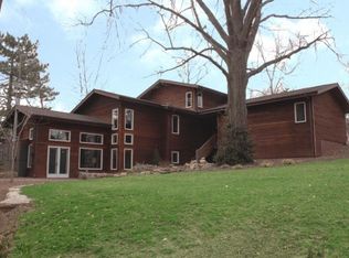 5000 W 74th Ter, Prairie Village, KS 66208