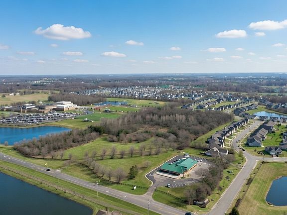 4th image of 15055 Gray Rd