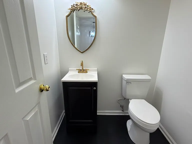 1071 King Way — Photo 10