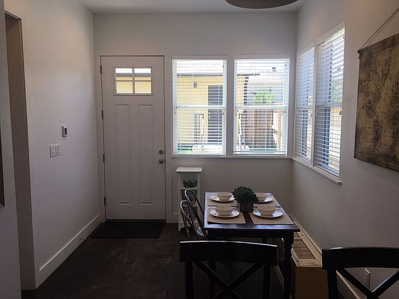 5th image of 411 East St #1011