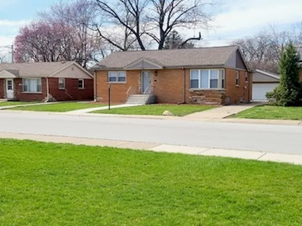 15562 Gouwens Ln, South Holland, IL 60473
