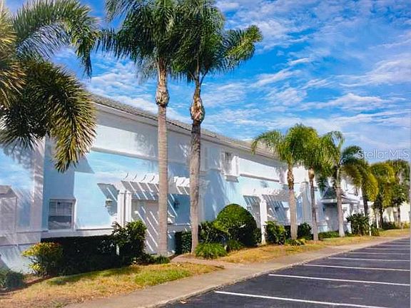 2nd image of 145 Pompano Dr SE