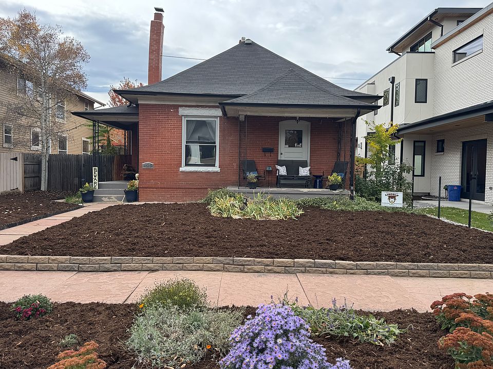 Xeriscaped yard for easy maintenance