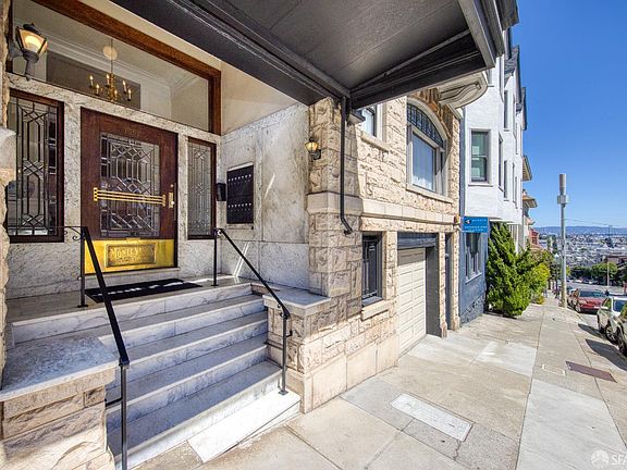 2nd image of 1082 Union St