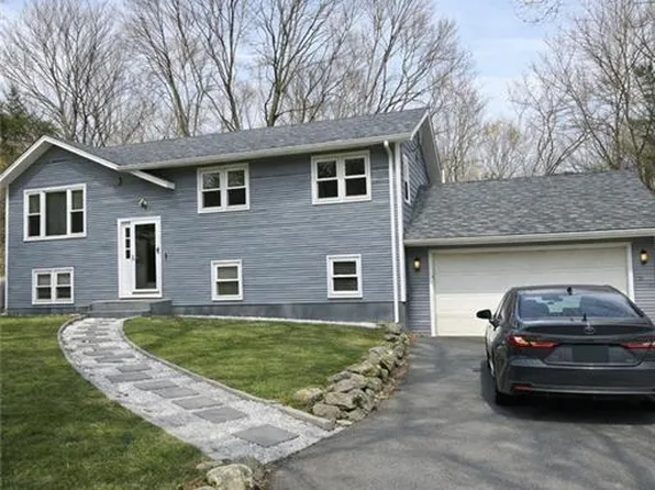 1007 Fish Hill Rd, Coventry, RI 02816