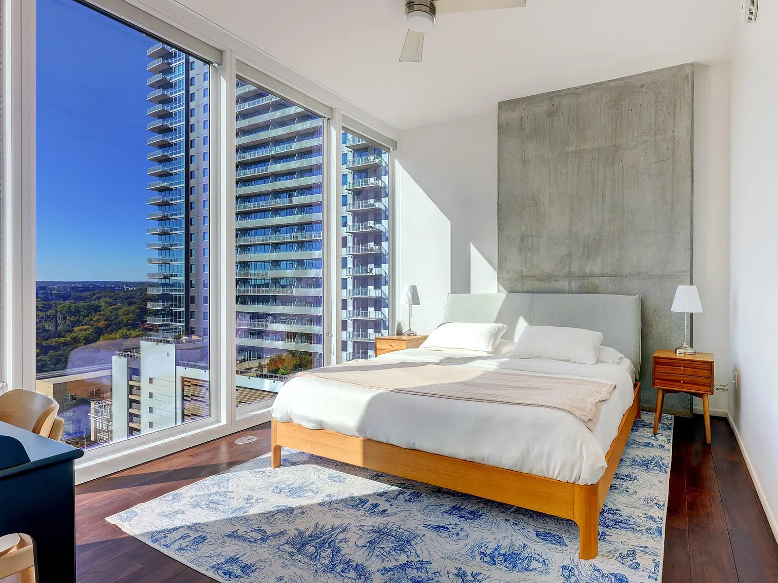 2 bed, 2.0 bath, 1281 sqft, $6,000 — Photo 3