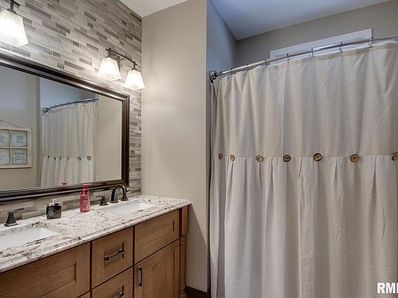 4th image of 1108 S 48th St