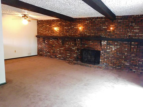 Living/Dining area, log burning fireplace