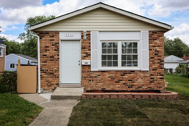 1st image of 4511 S Laramie Ave