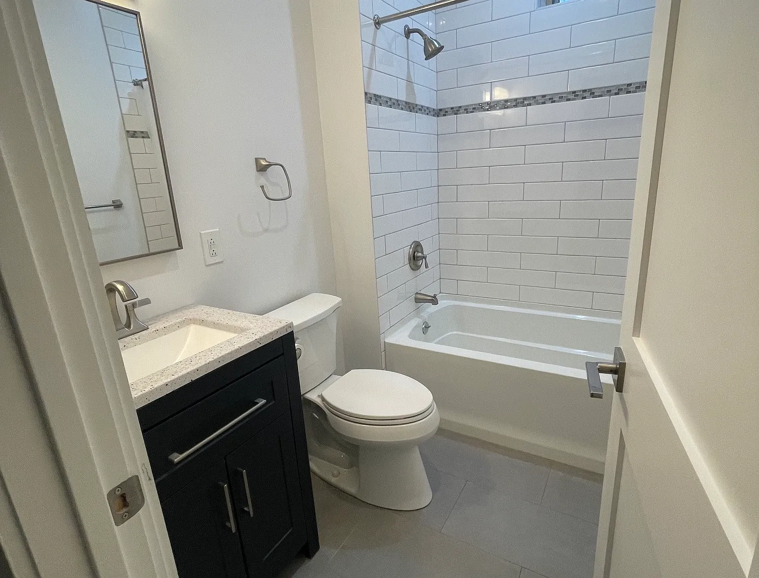 2 bed, 2.0 bath, 1200 sqft, $2,100 — Photo 4