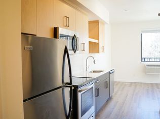 6015 S Virginia Ave #202, Portland, OR 97239