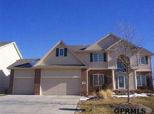 6207 S 180th Cr Ave, Omaha, NE 68135