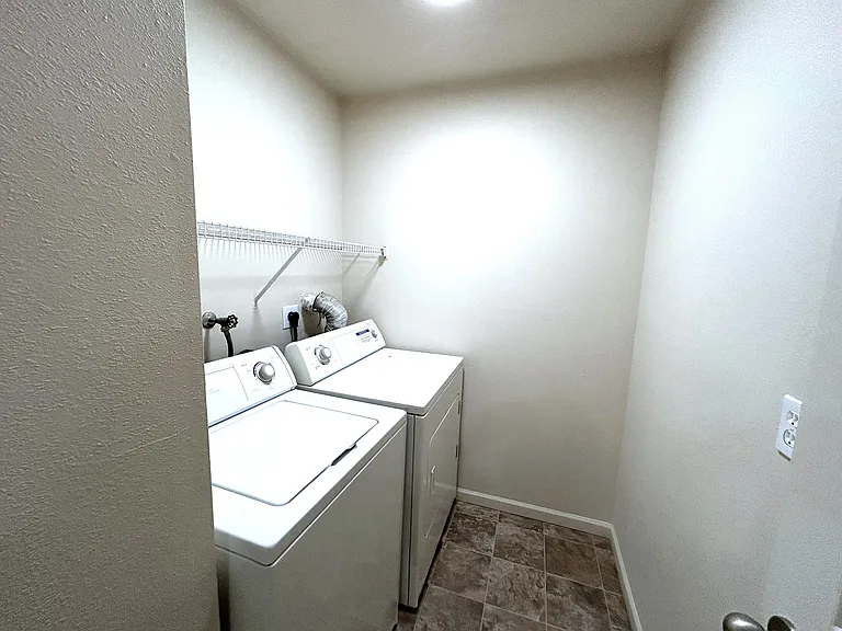 Heatherwood Apartments — Photo 41